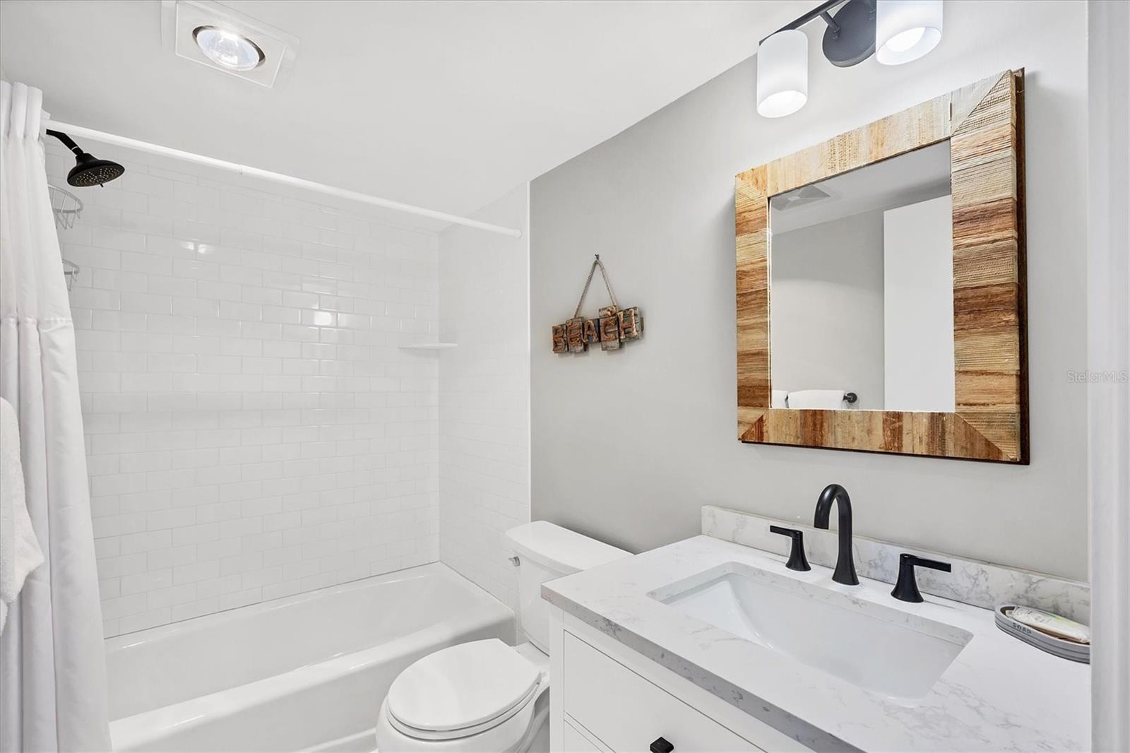 1093 LAKE HOUSE CIR #C205, SARASOTA, FL, 34242