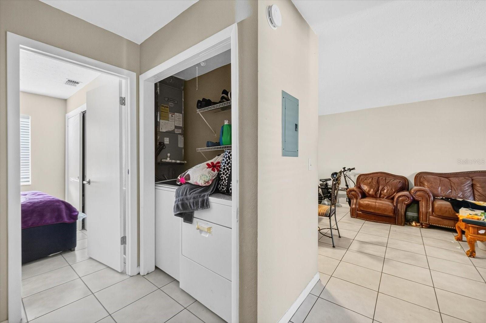 9539 FIELDVIEW CIR, THONOTOSASSA, FL, 33592