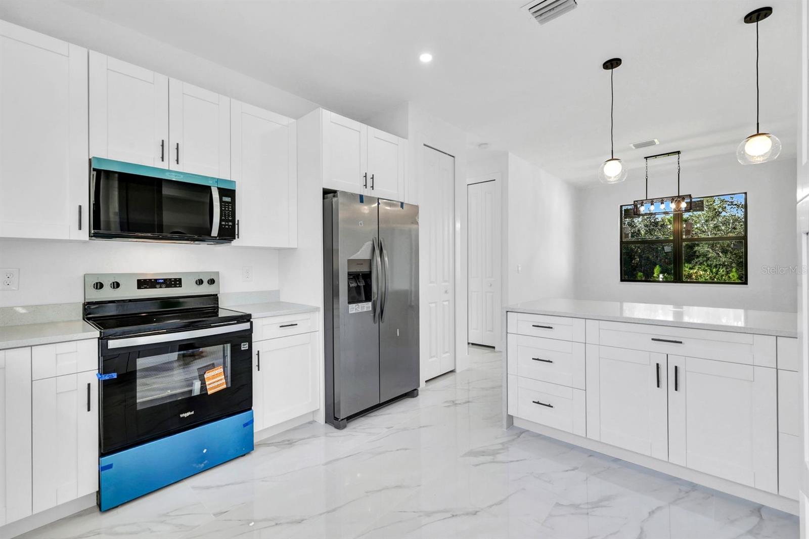 2002 E 10TH ST, LEHIGH ACRES, FL, 33936