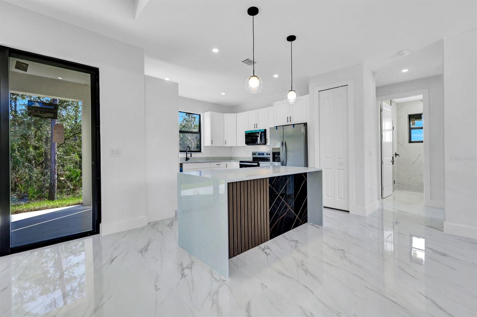 2002 E 10TH ST, LEHIGH ACRES, FL, 33936