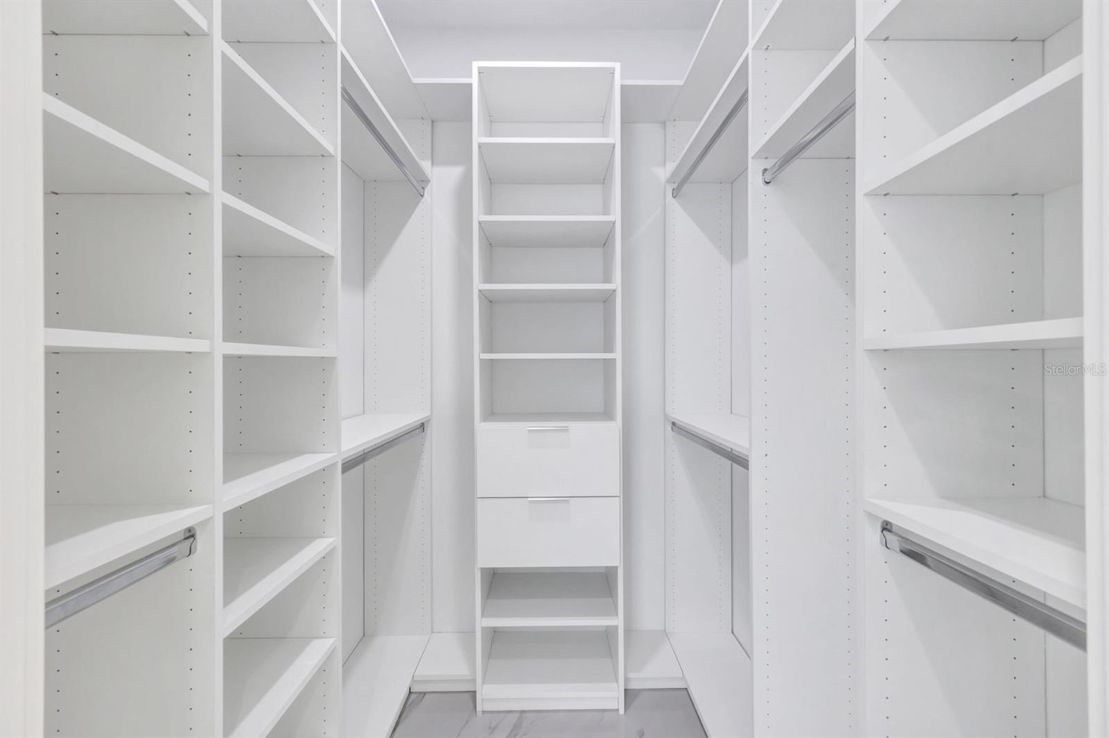 2002 E 10TH ST, LEHIGH ACRES, FL, 33936