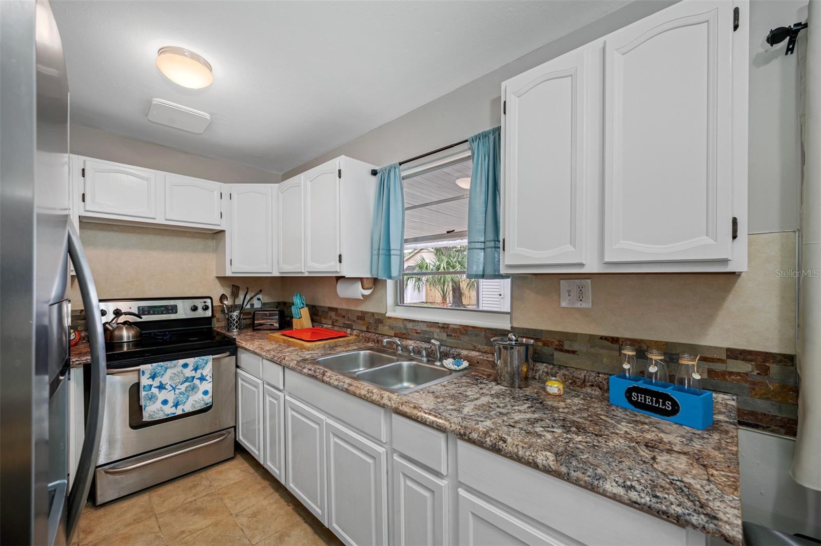 4704 W WYOMING AVE, TAMPA, FL, 33616