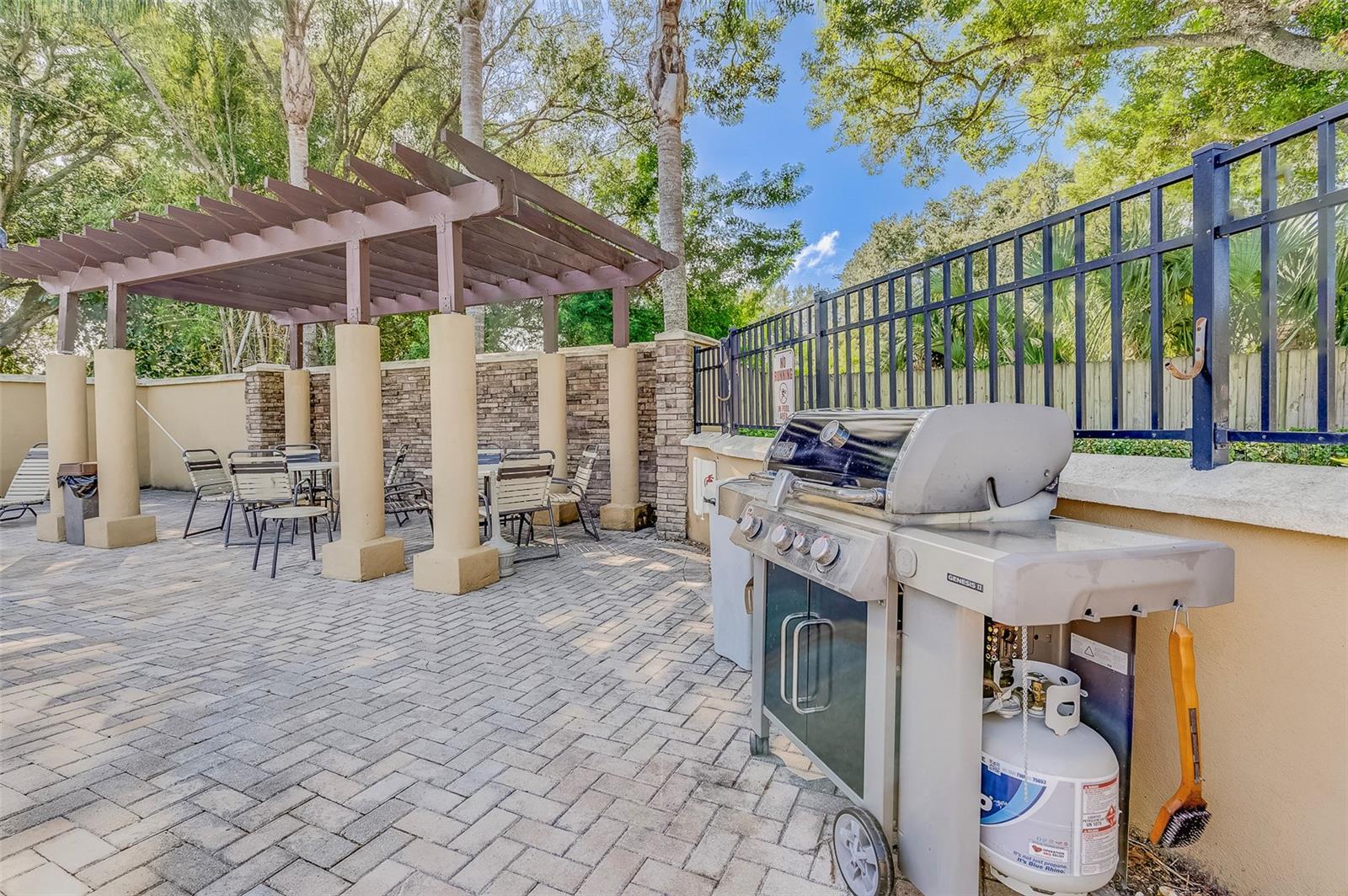 10195 SAILWINDS BLVD N #202, LARGO, FL, 33773