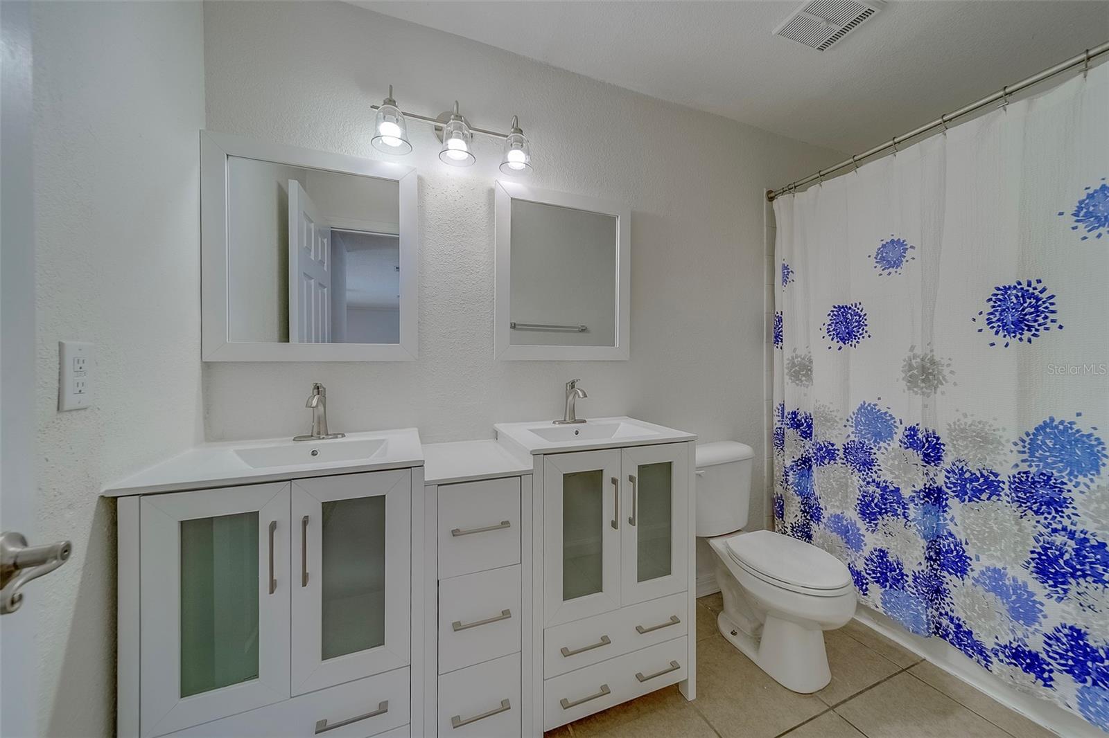 10195 SAILWINDS BLVD N #202, LARGO, FL, 33773