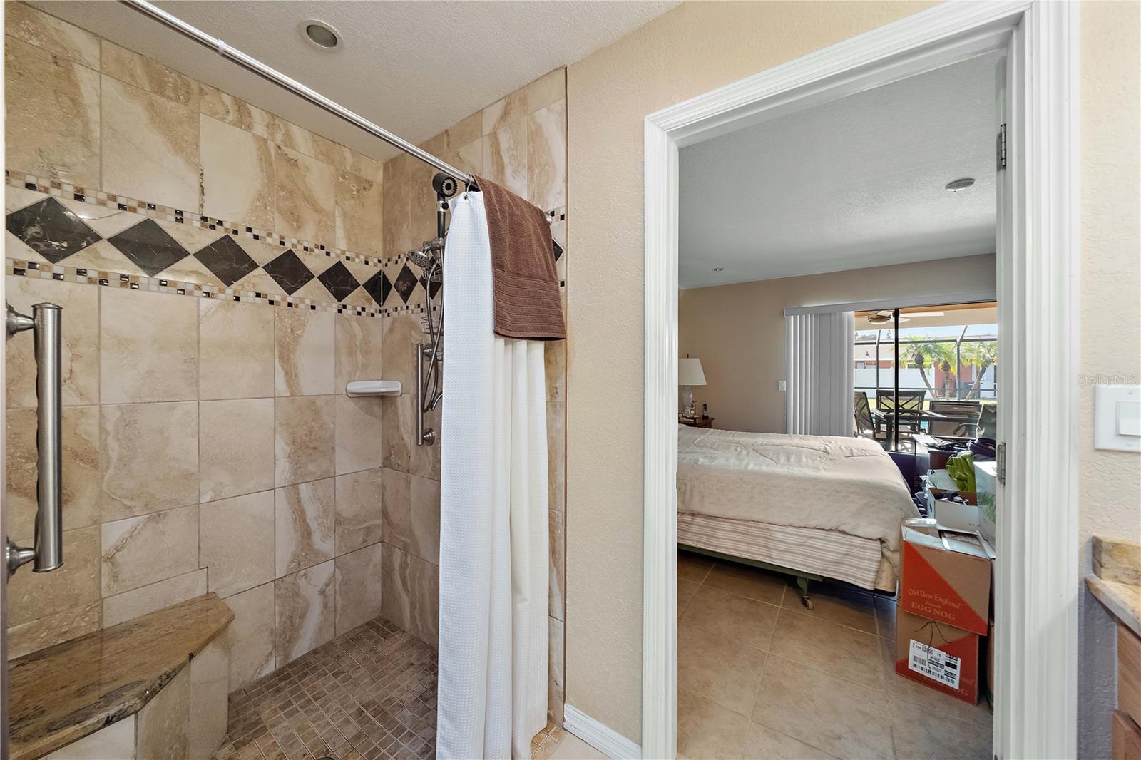 A4669111 Property Photo