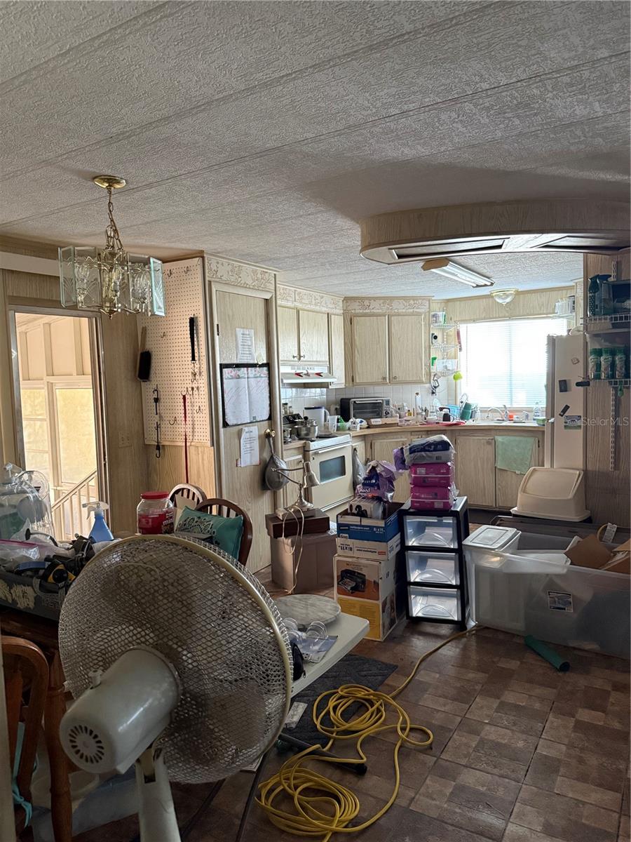 TB8439746 Property Photo