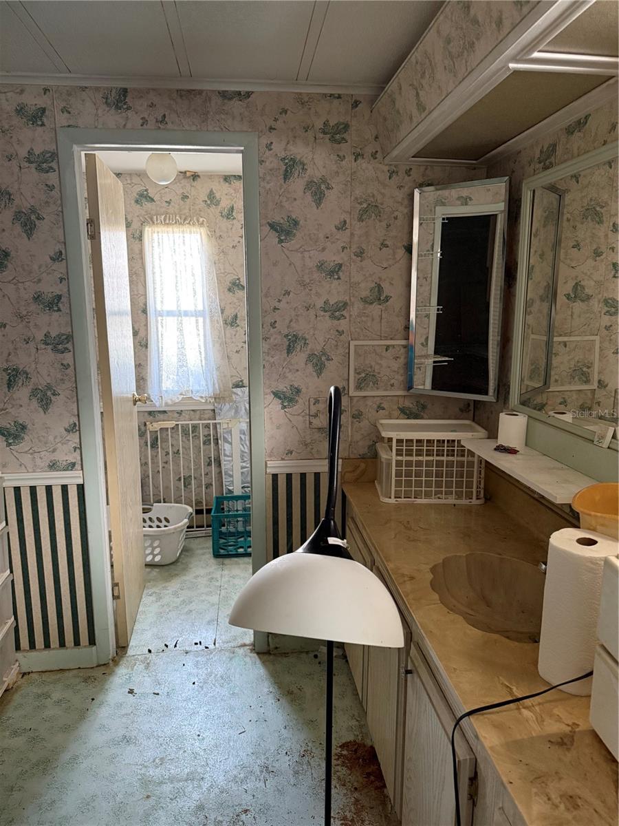 TB8439746 Property Photo