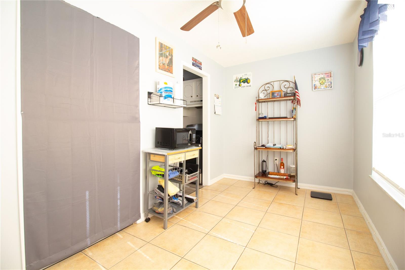 TB8439759 Property Photo