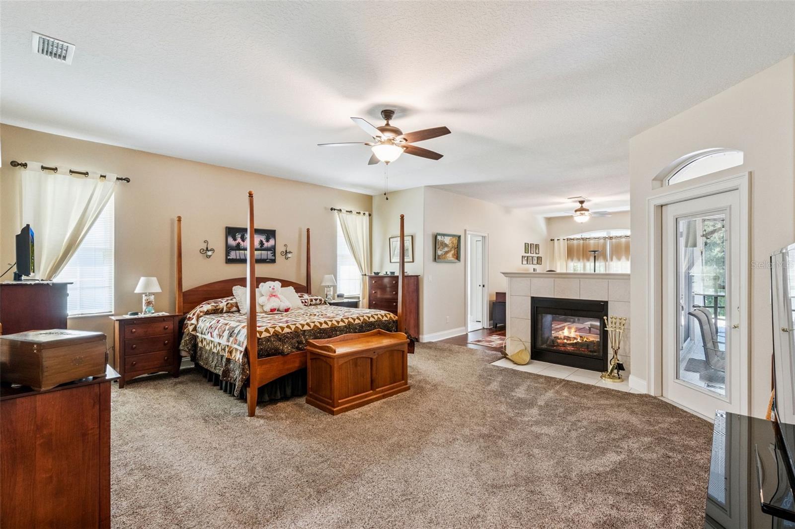 21937 KING ALFRED ST, LEESBURG, FL, 34748