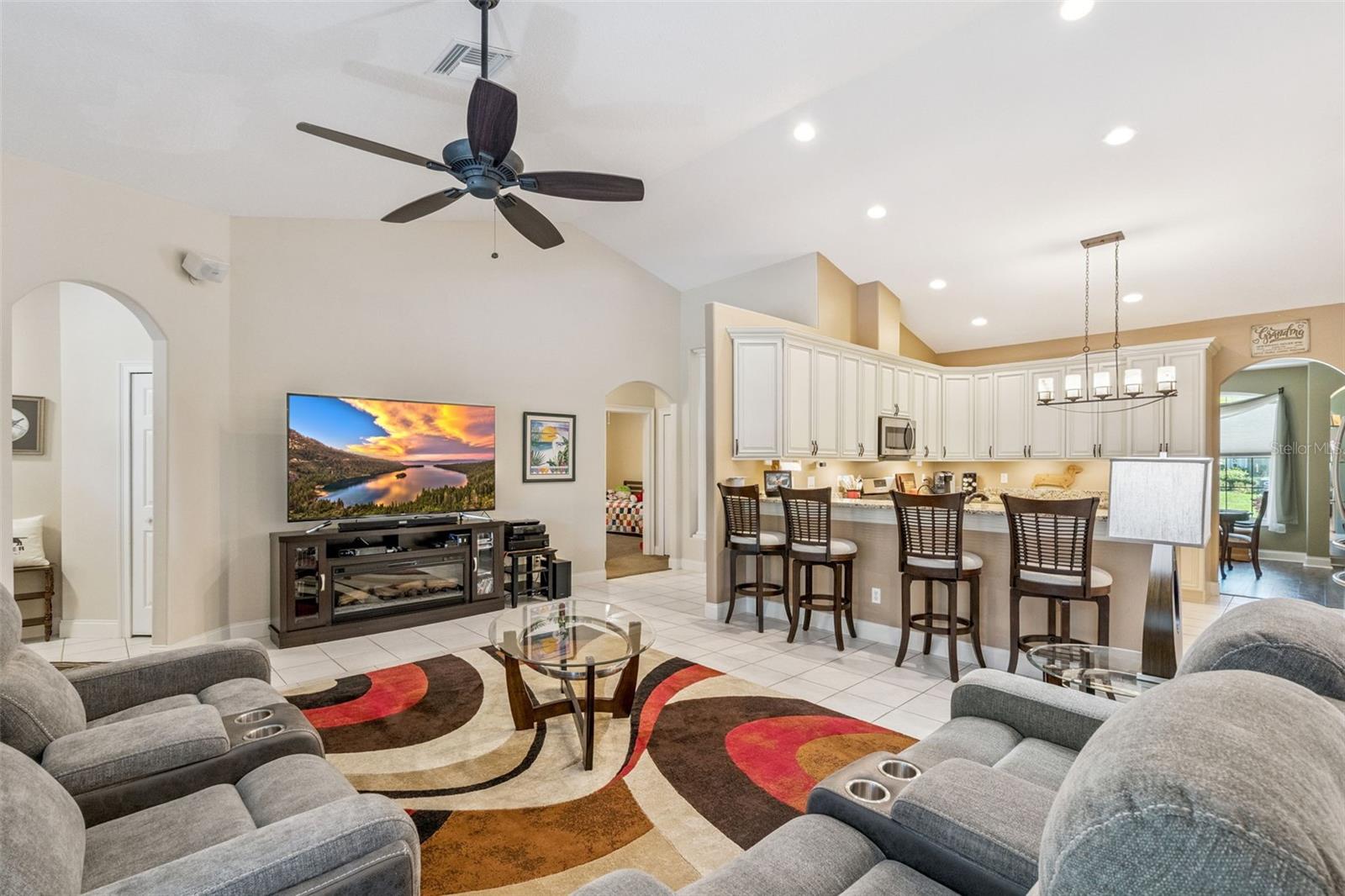 21937 KING ALFRED ST, LEESBURG, FL, 34748