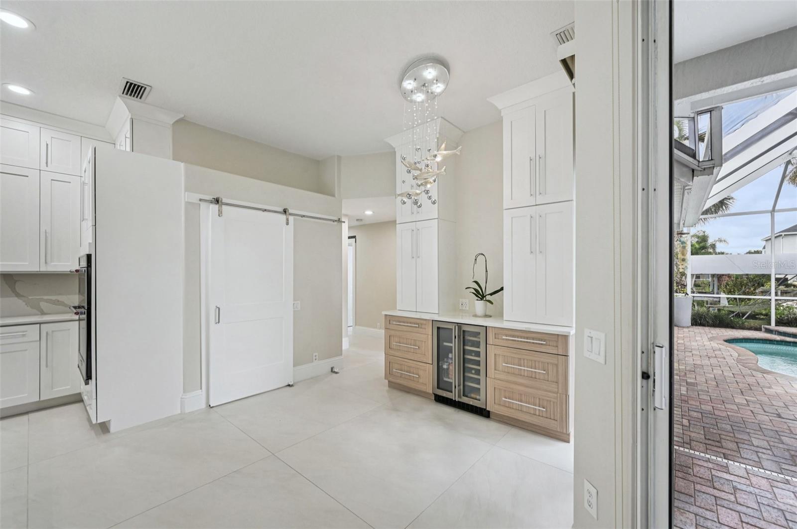 4611 SHARK DR, BRADENTON, FL, 34208