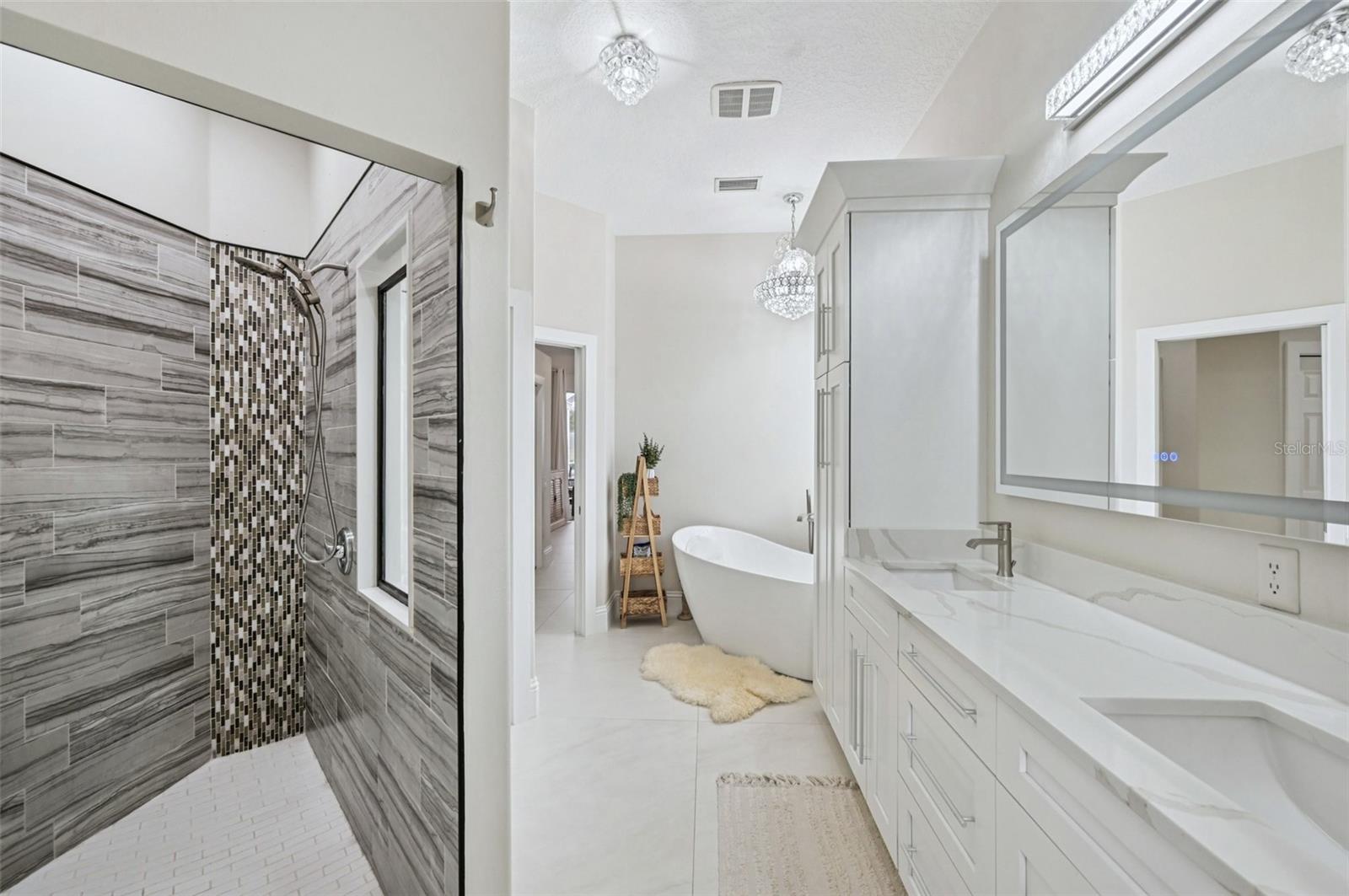 4611 SHARK DR, BRADENTON, FL, 34208