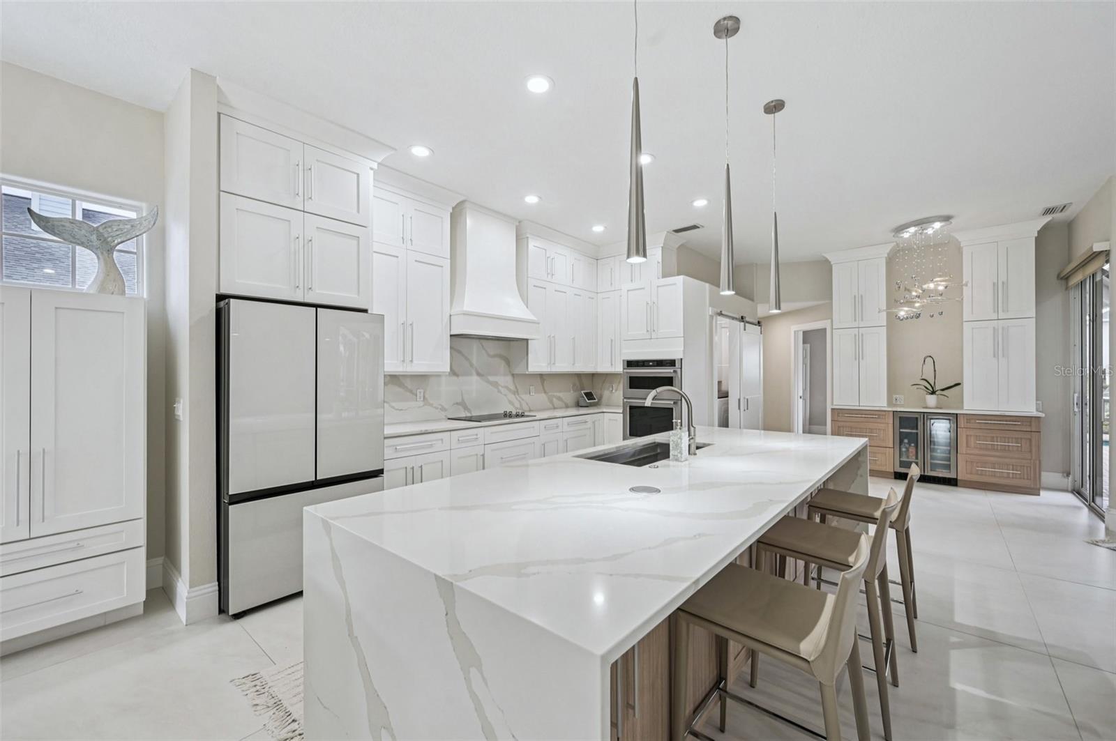 4611 SHARK DR, BRADENTON, FL, 34208