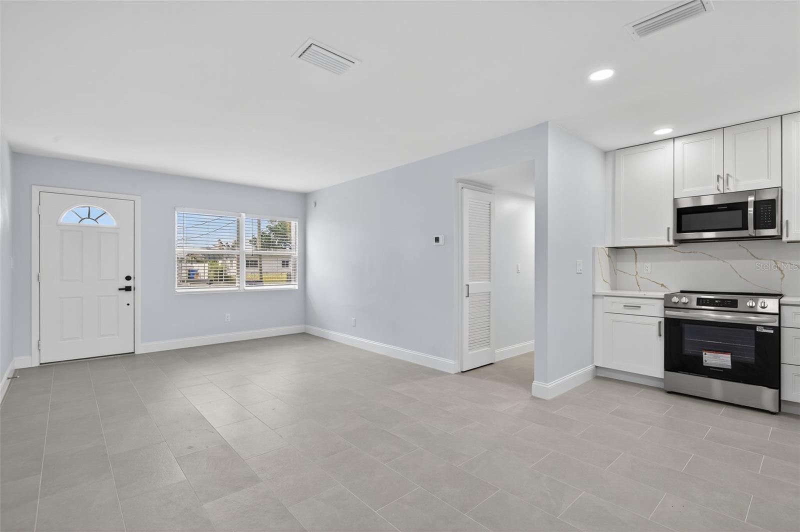 4915 ELDORADO DR, TAMPA, FL, 33615