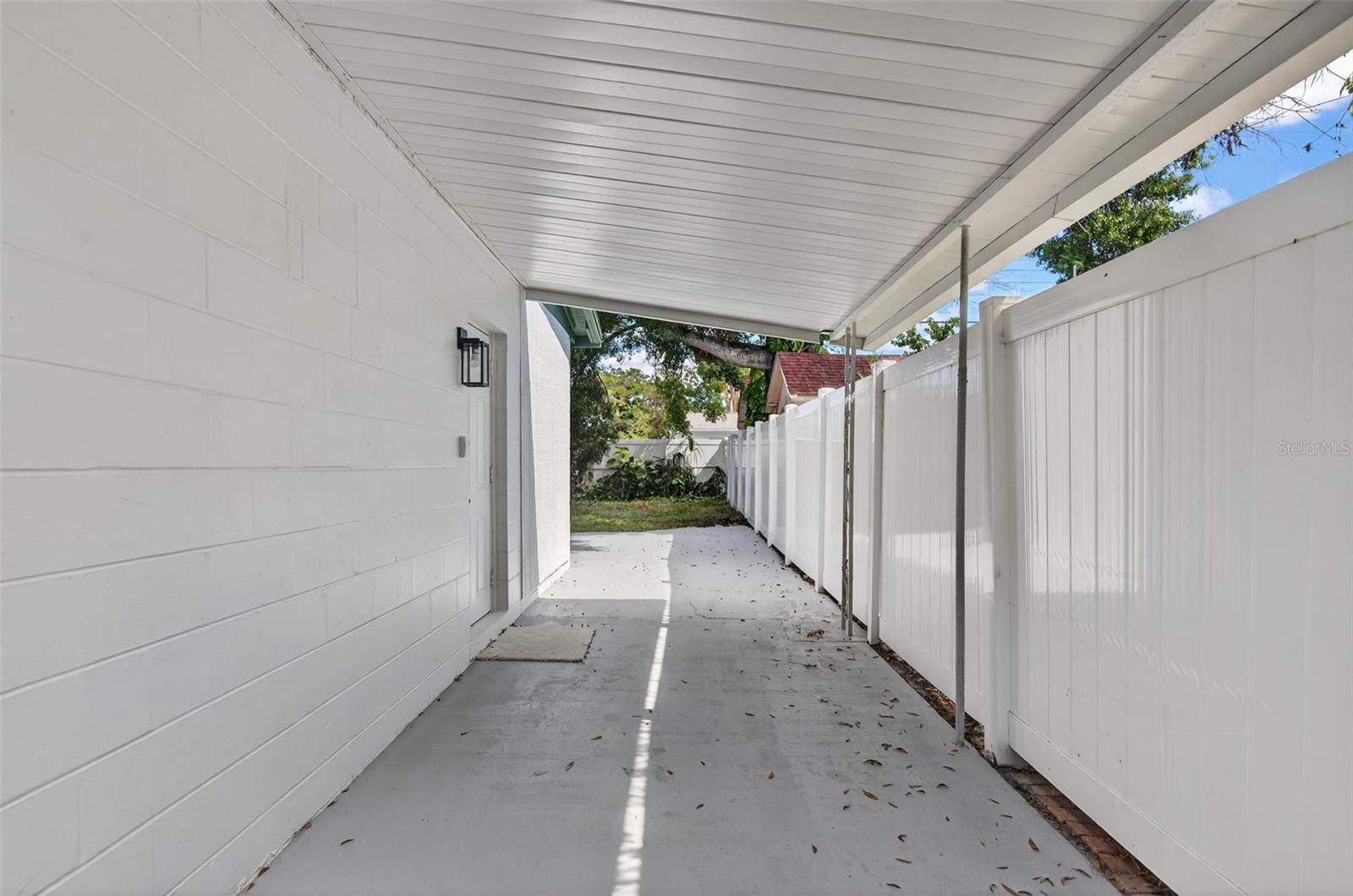 4915 ELDORADO DR, TAMPA, FL, 33615