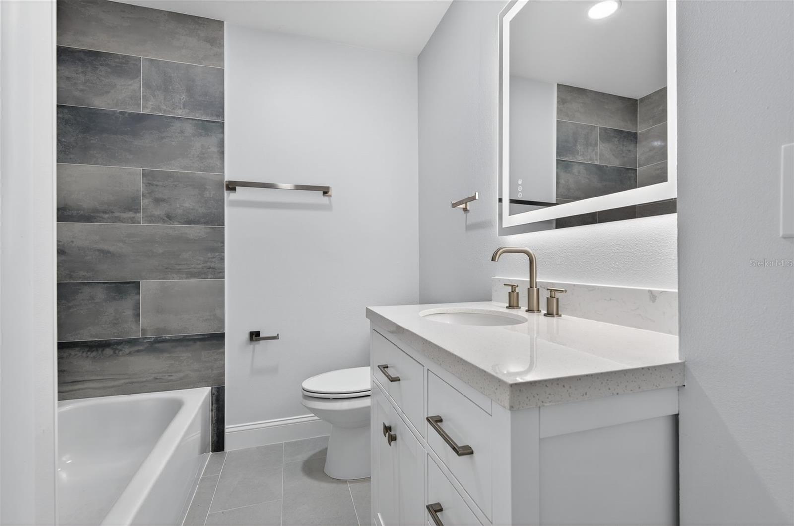 4915 ELDORADO DR, TAMPA, FL, 33615