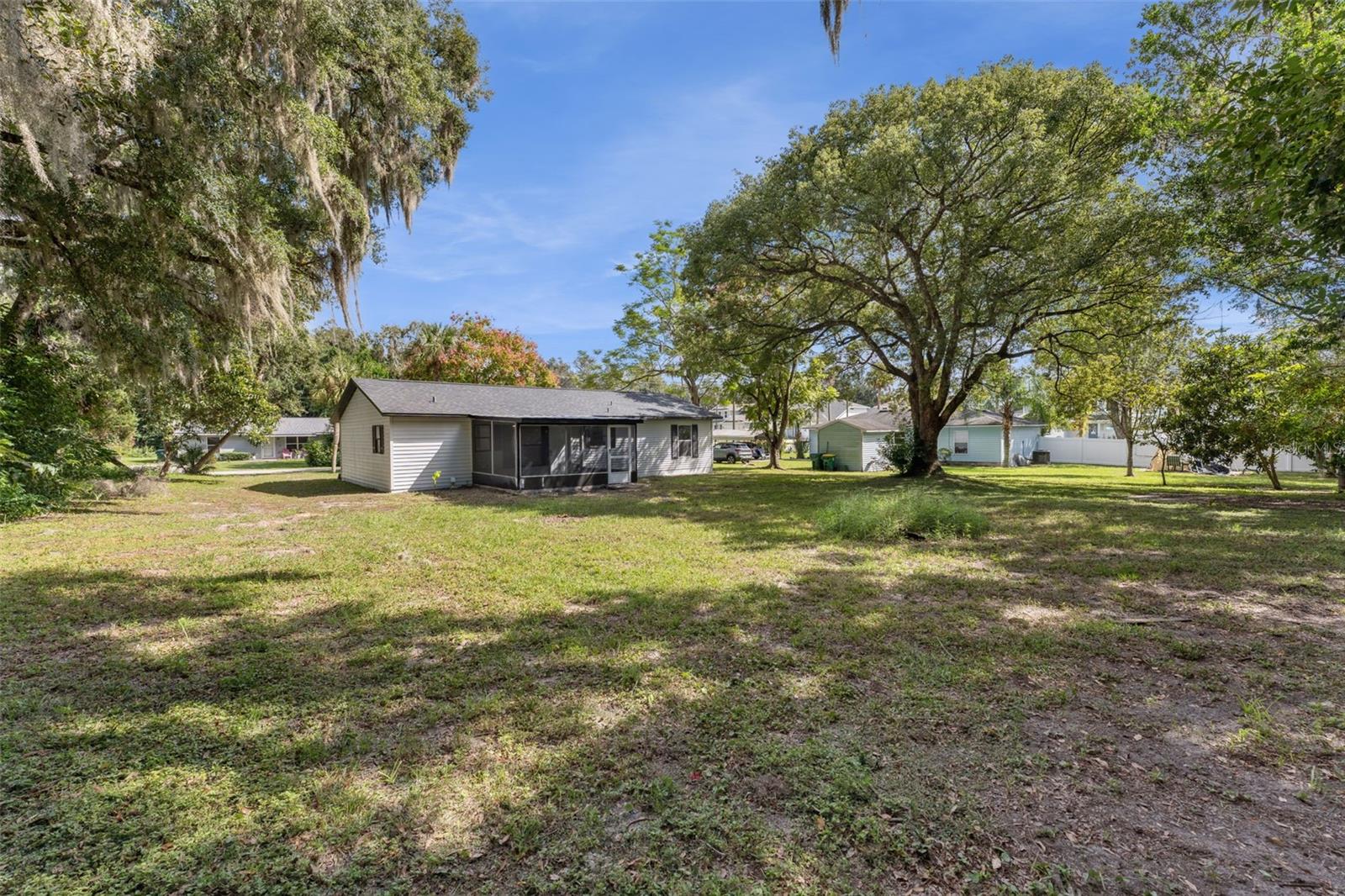 230 S CHANDLER AVE, DELAND, FL, 32724