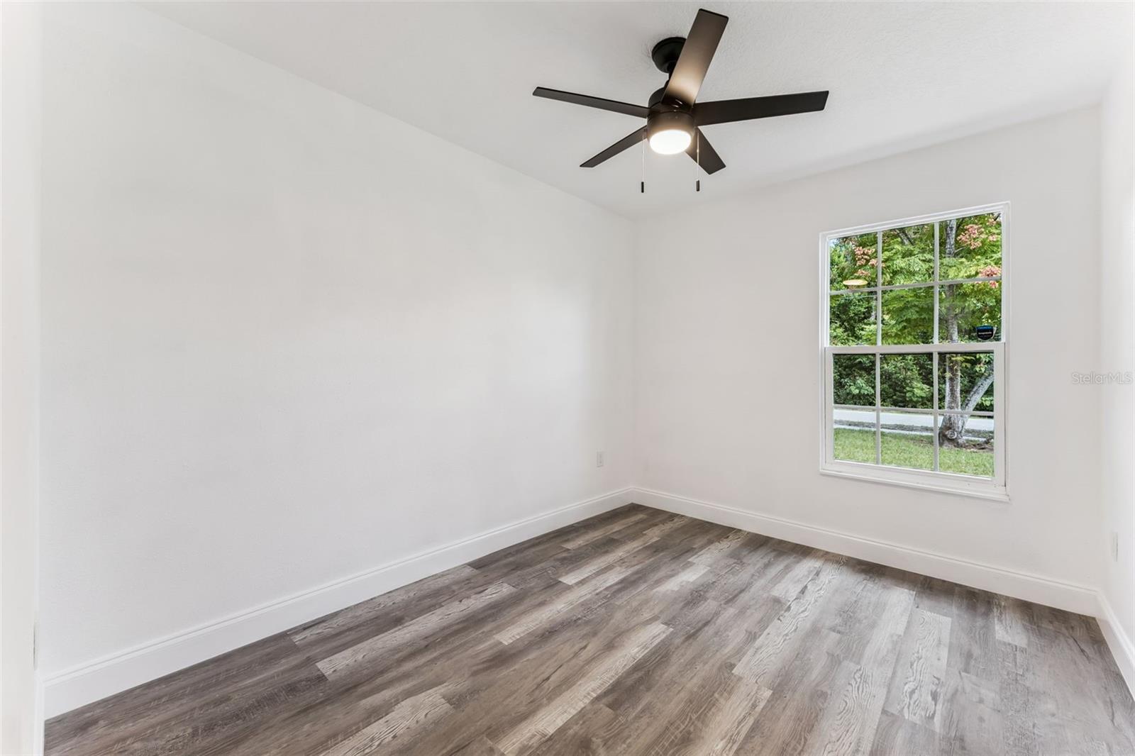 230 S CHANDLER AVE, DELAND, FL, 32724