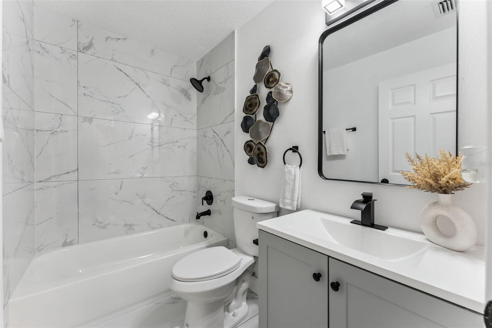 230 S CHANDLER AVE, DELAND, FL, 32724