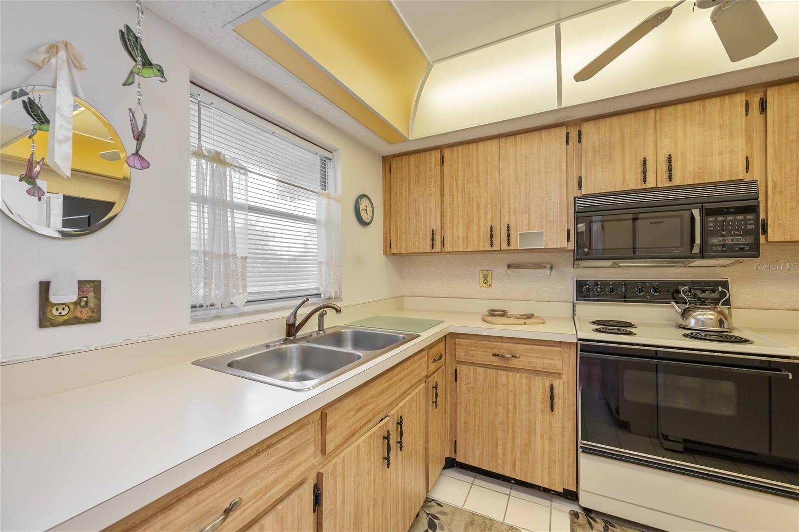 2220 STICKNEY POINT RD #524, SARASOTA, FL, 34231