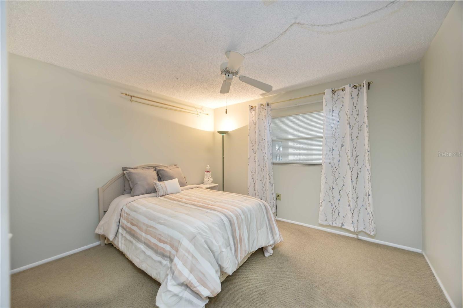 2220 STICKNEY POINT RD #524, SARASOTA, FL, 34231