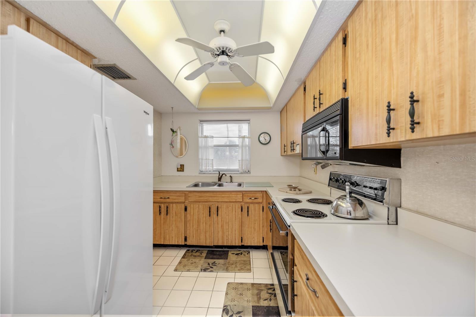 2220 STICKNEY POINT RD #524, SARASOTA, FL, 34231