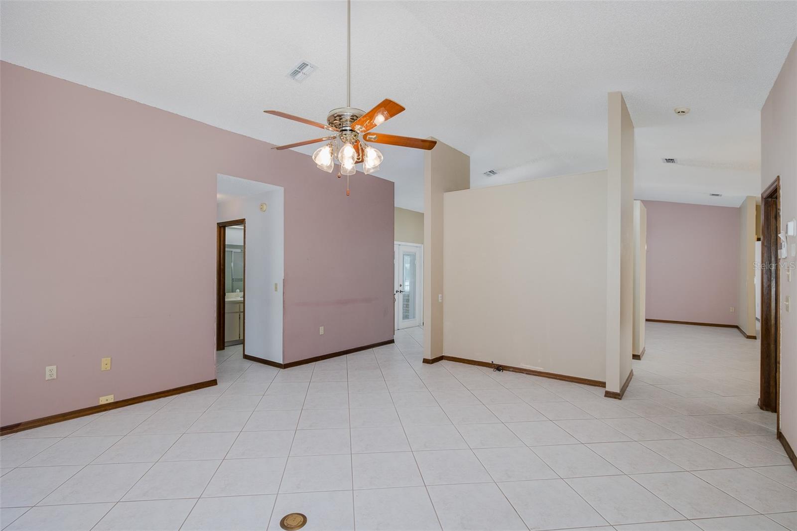 18602 WHITE PINE CIR, HUDSON, FL, 34667