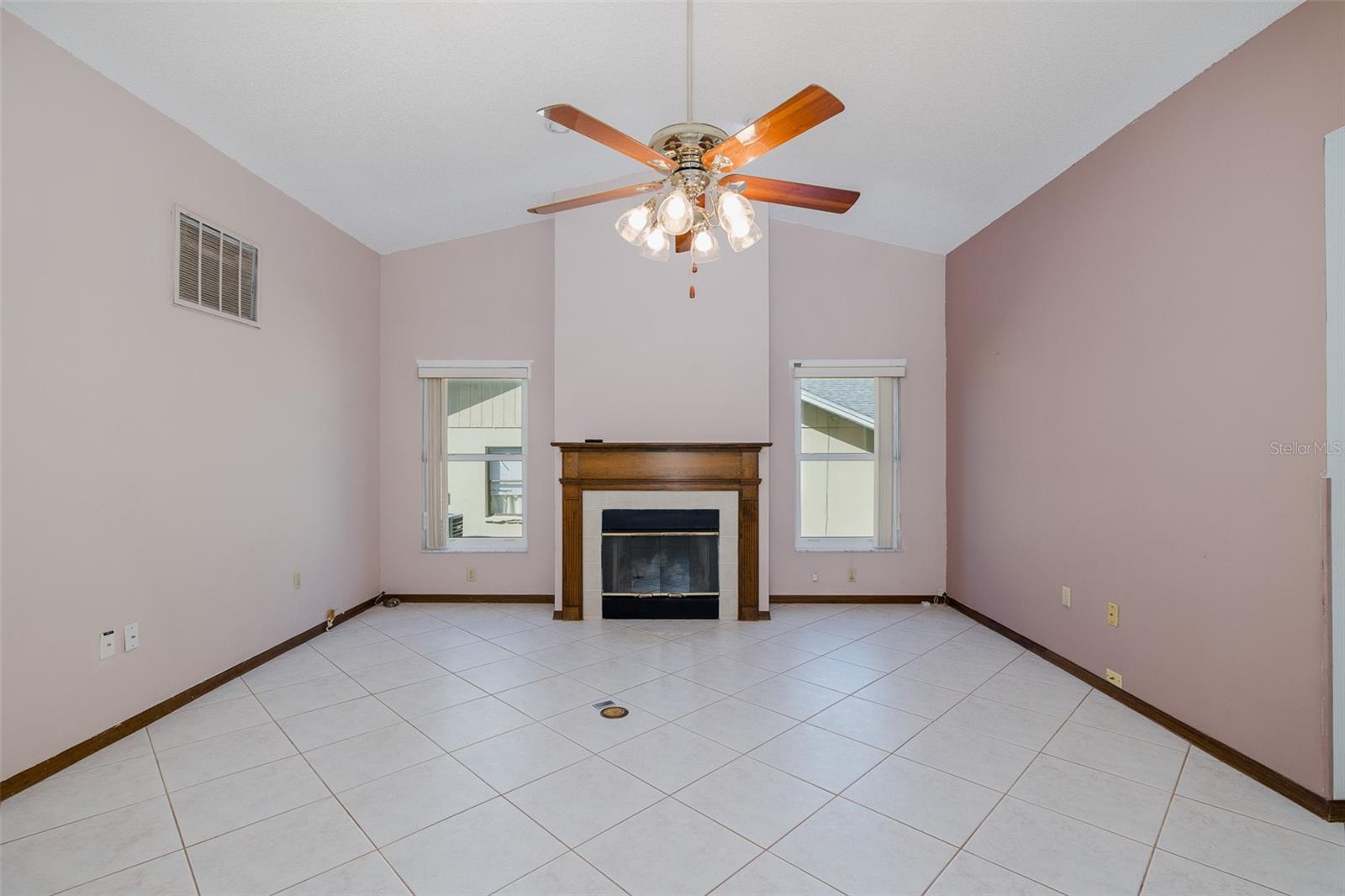 18602 WHITE PINE CIR, HUDSON, FL, 34667