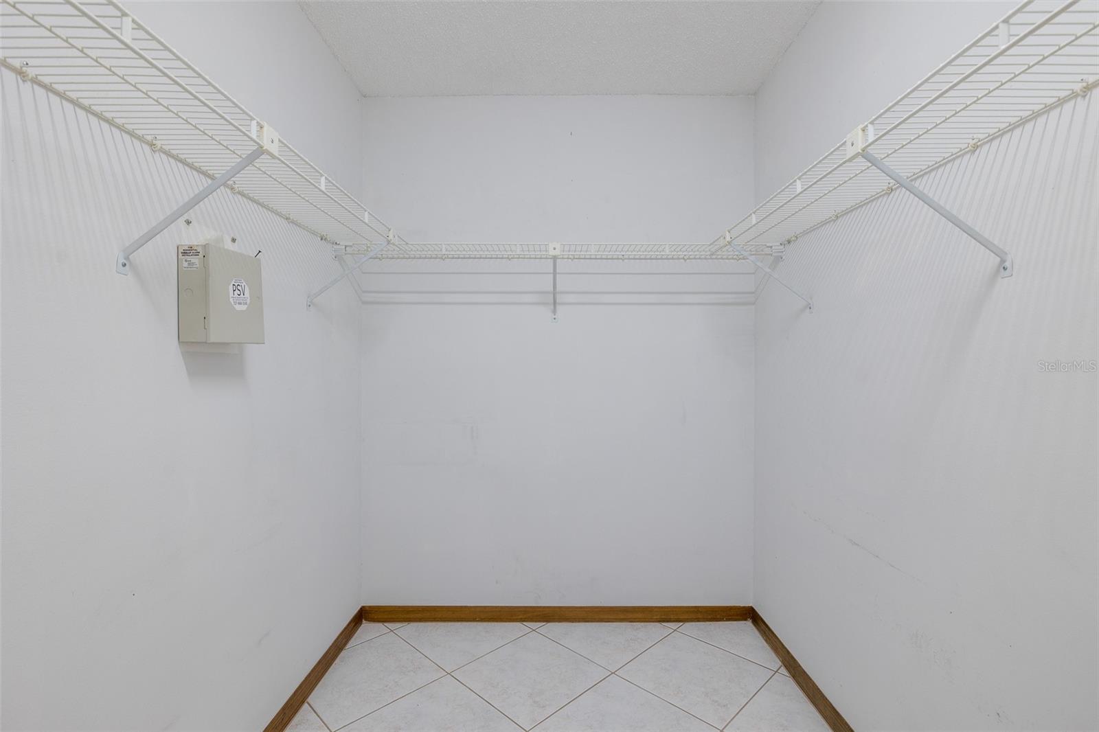 18602 WHITE PINE CIR, HUDSON, FL, 34667