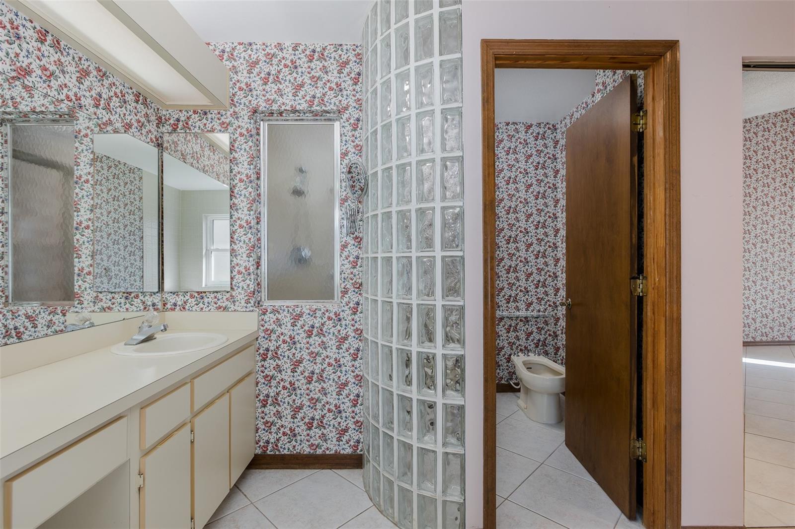 18602 WHITE PINE CIR, HUDSON, FL, 34667