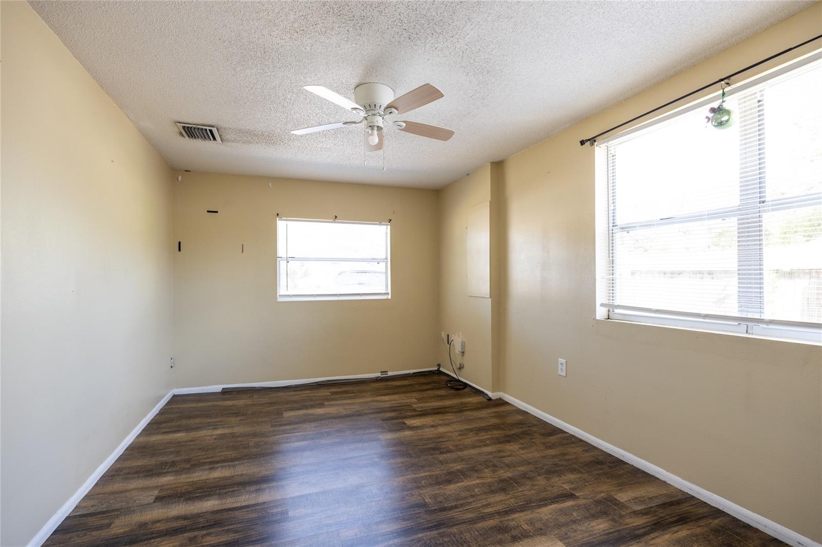 5803 E 30TH AVE, TAMPA, FL, 33619