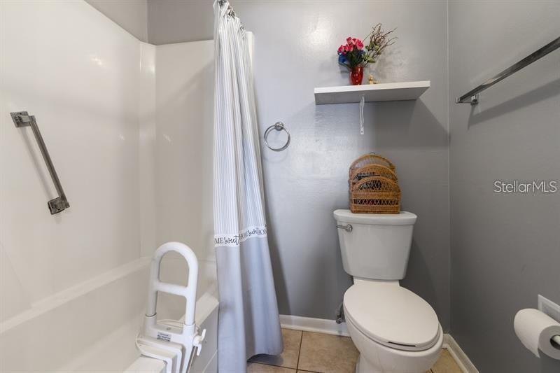 TB8439817 Property Photo