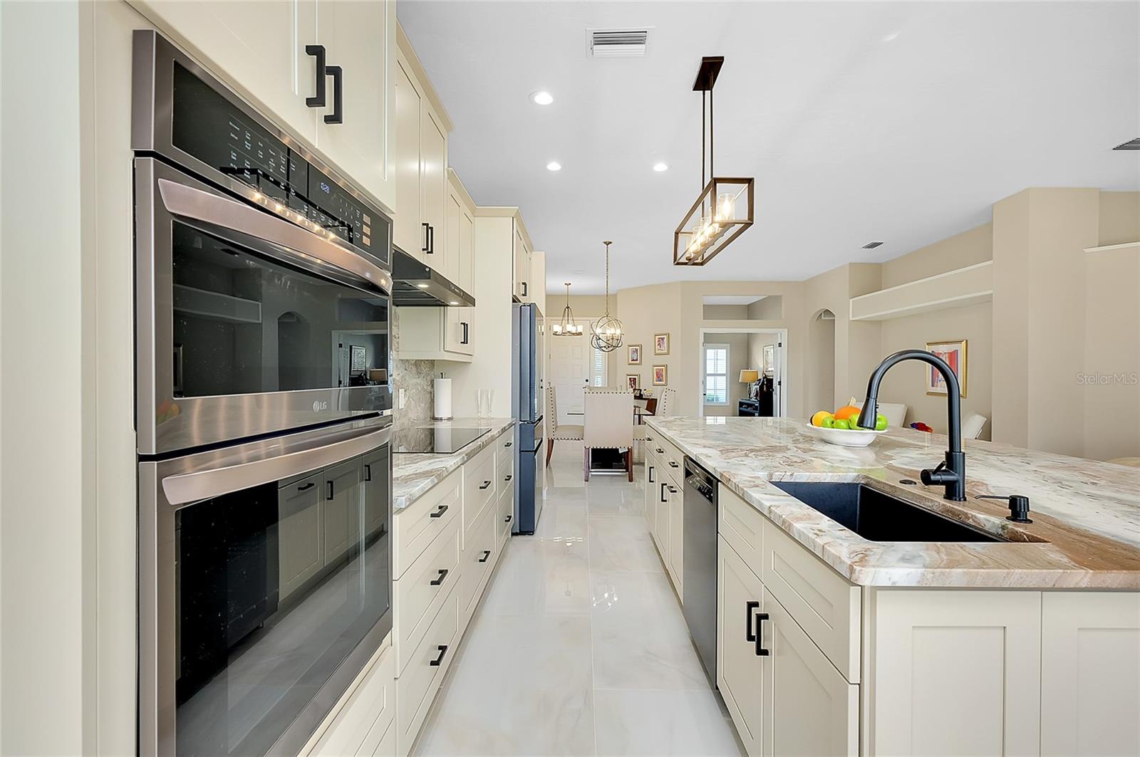 10142 GLENMORE AVE, LAKEWOOD RANCH, FL, 34202