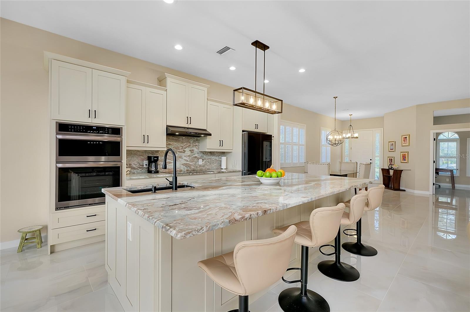 10142 GLENMORE AVE, LAKEWOOD RANCH, FL, 34202