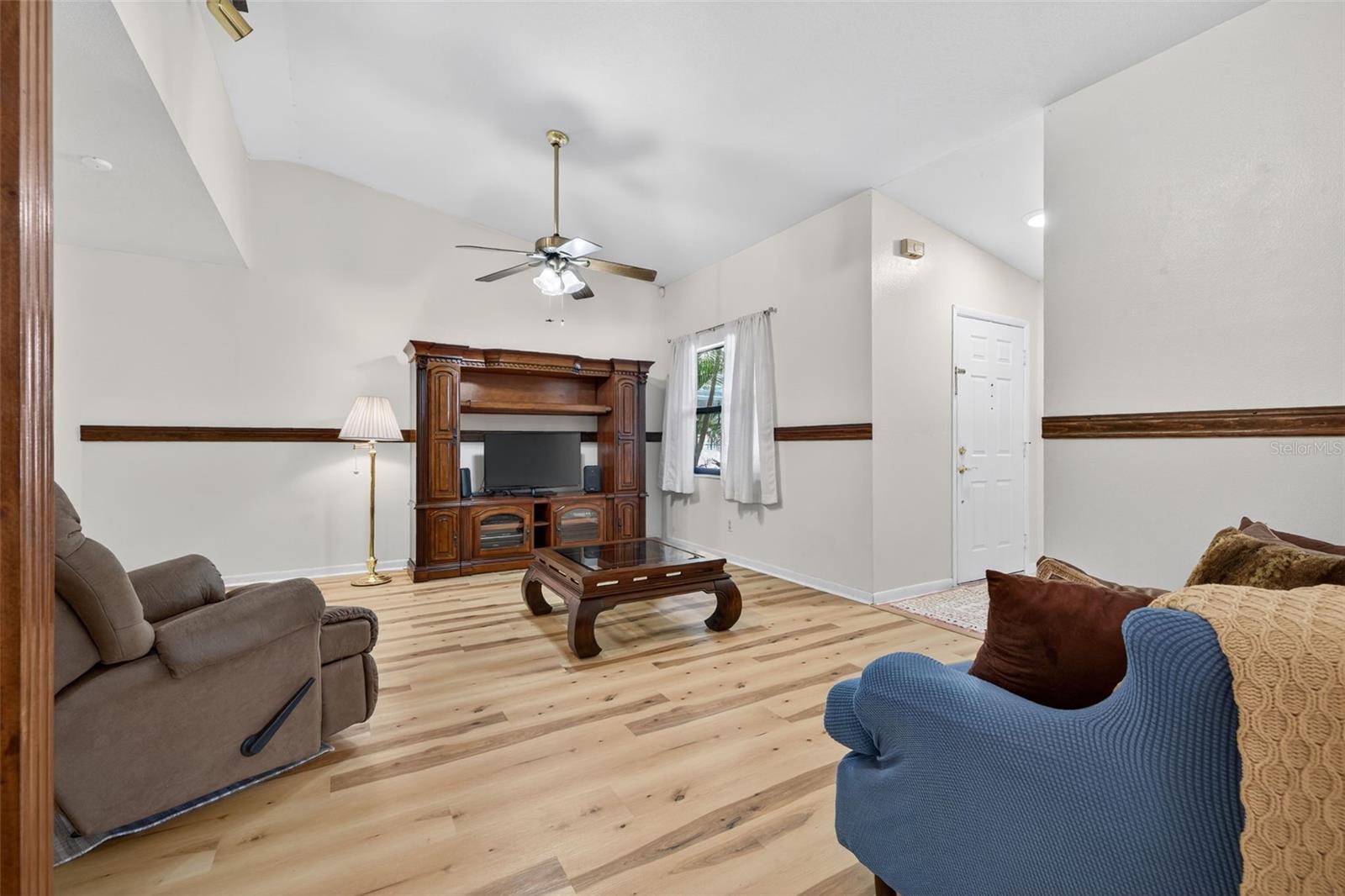 7016 2ND ST N, ST PETERSBURG, FL, 33702