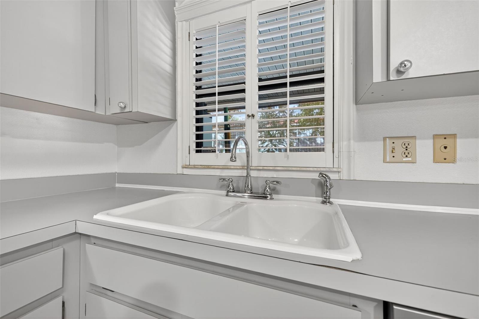 7016 2ND ST N, ST PETERSBURG, FL, 33702