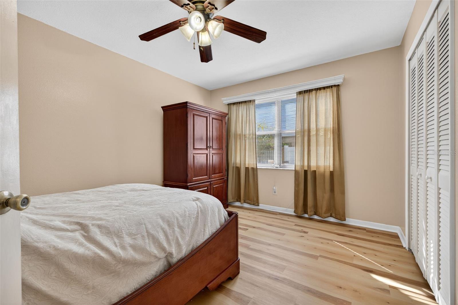 7016 2ND ST N, ST PETERSBURG, FL, 33702