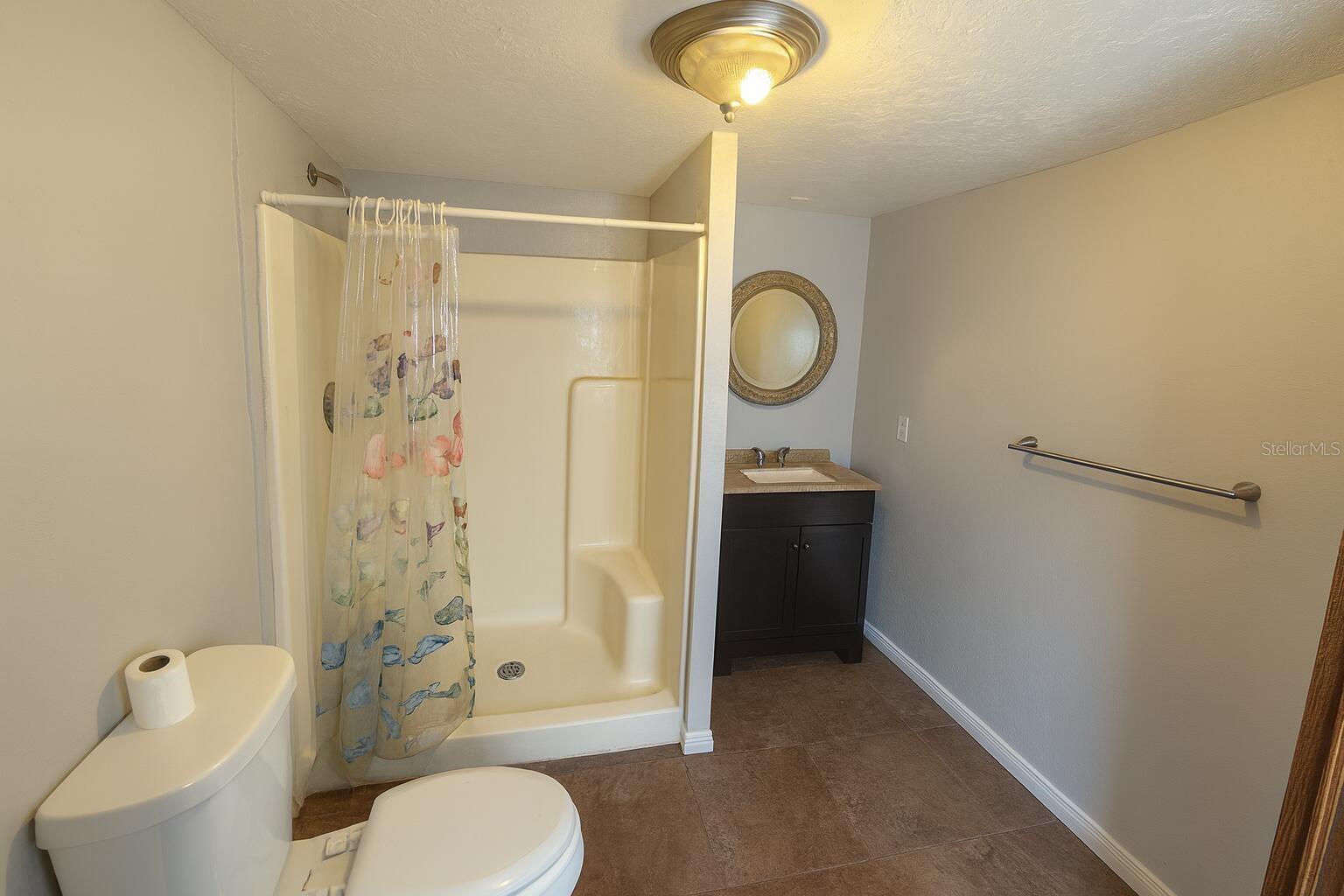 O6354156 Property Photo