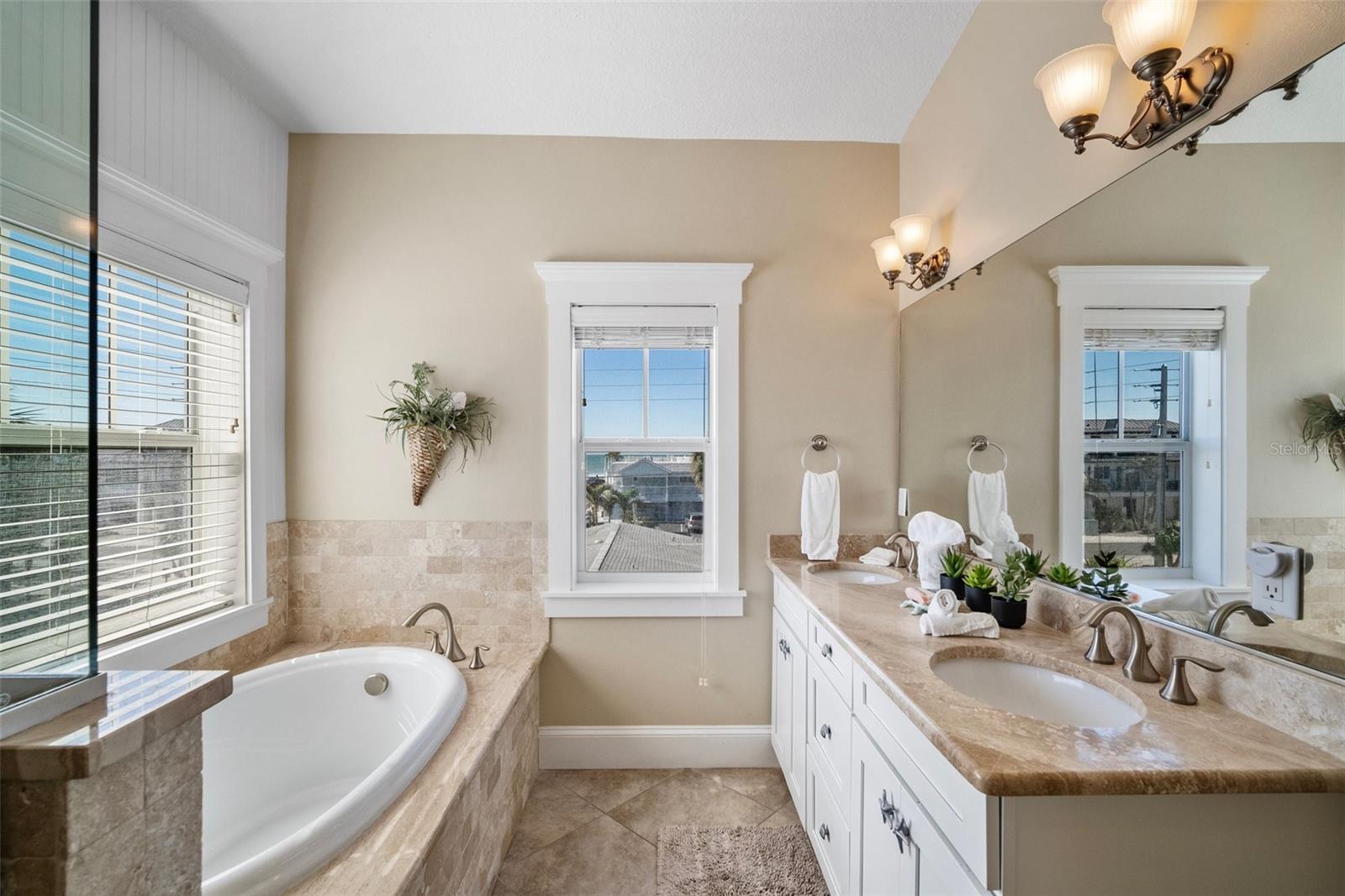 A4669141 Property Photo