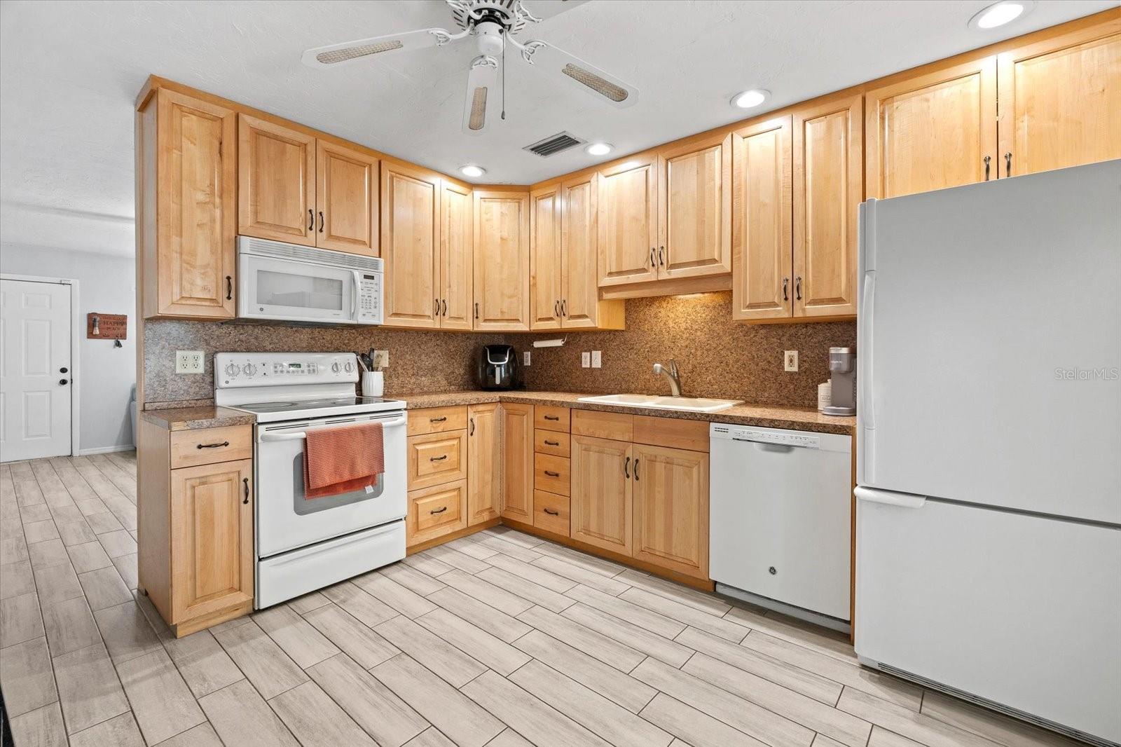 5004 3RD AVE W, PALMETTO, FL, 34221