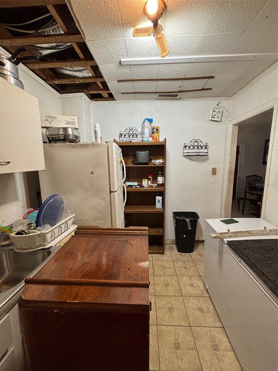 OM711892 Property Photo