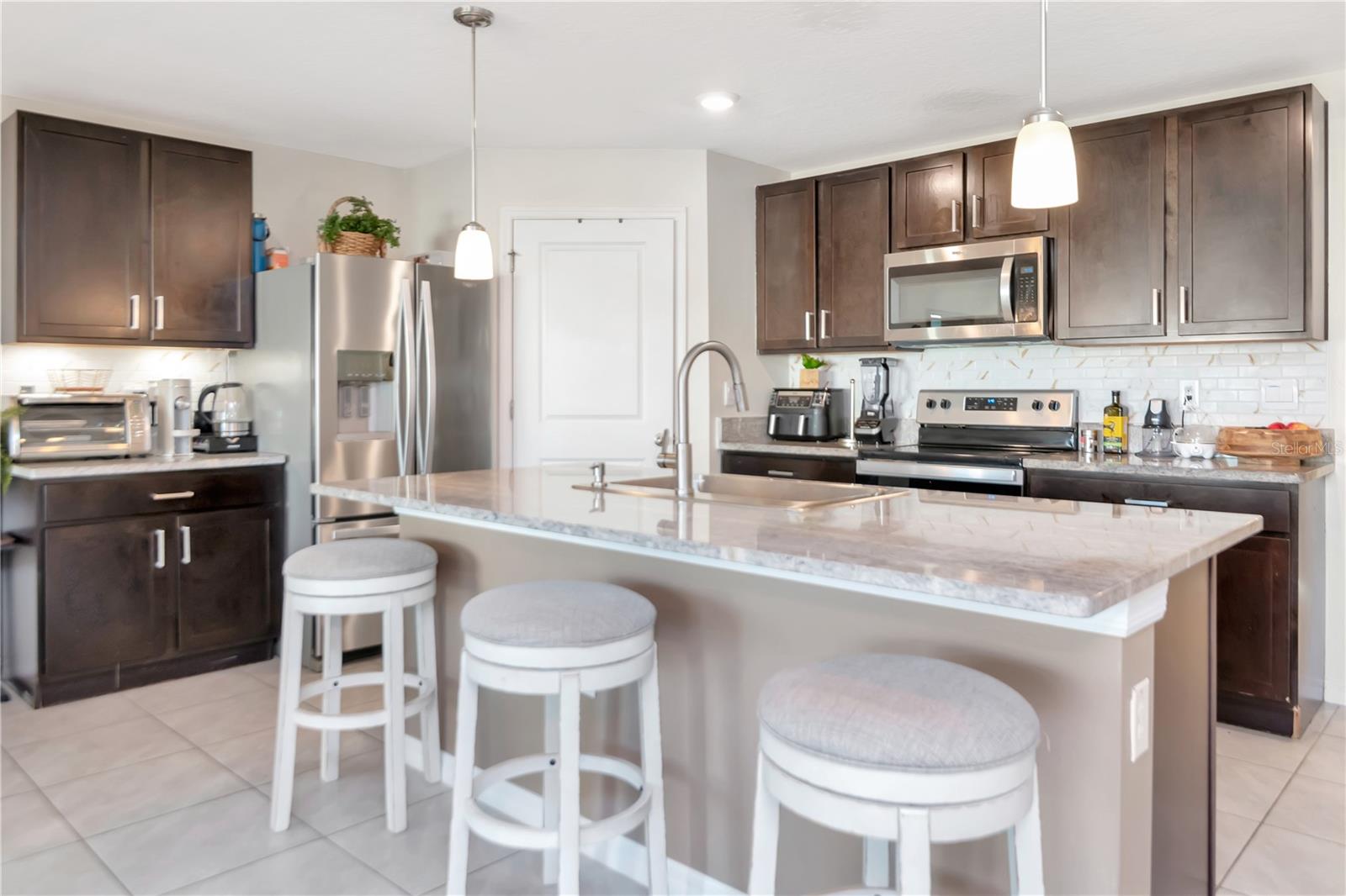 16742 SUNBURST LAKE ST, WIMAUMA, FL, 33598