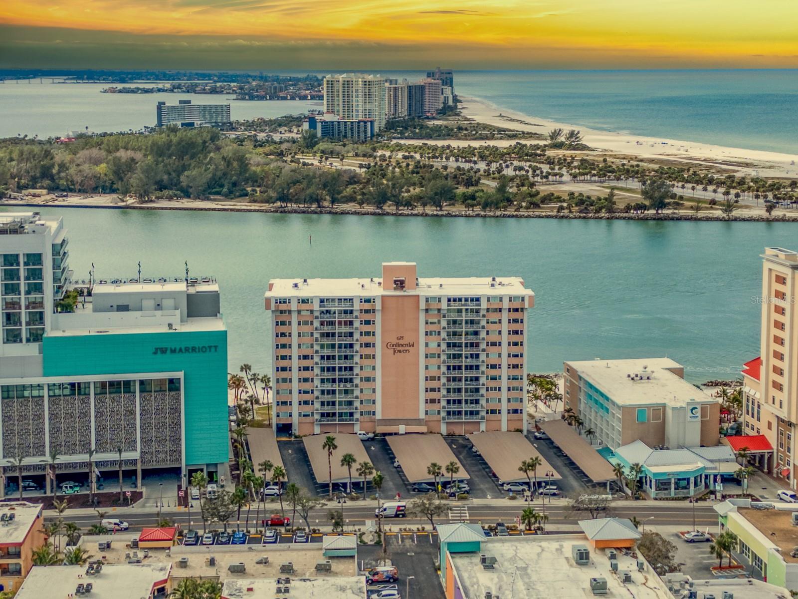 675 S GULFVIEW BLVD #808, CLEARWATER BEACH, FL, 33767