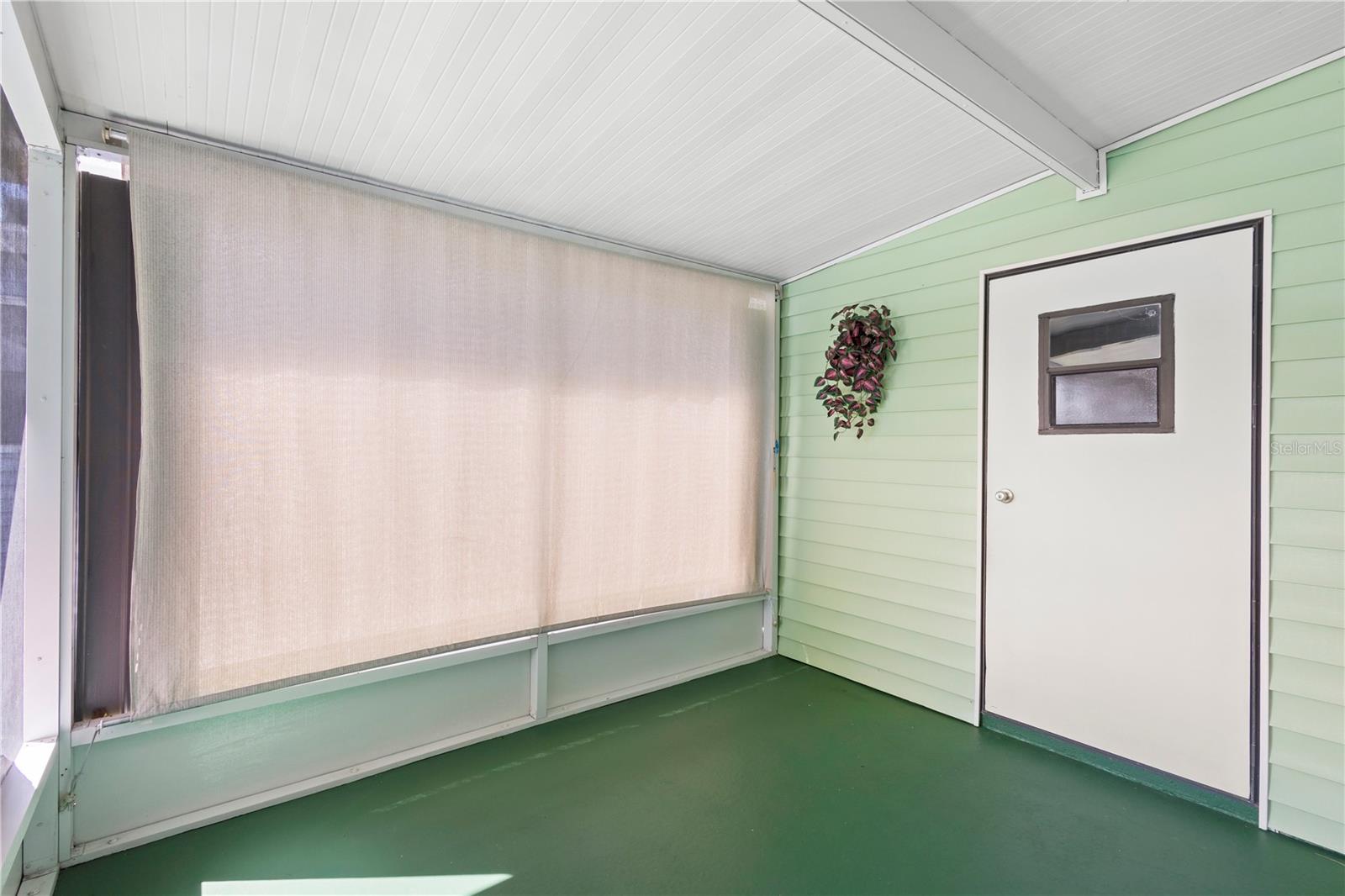 6015 GRAND OAKS DR SE, WINTER HAVEN, FL, 33884