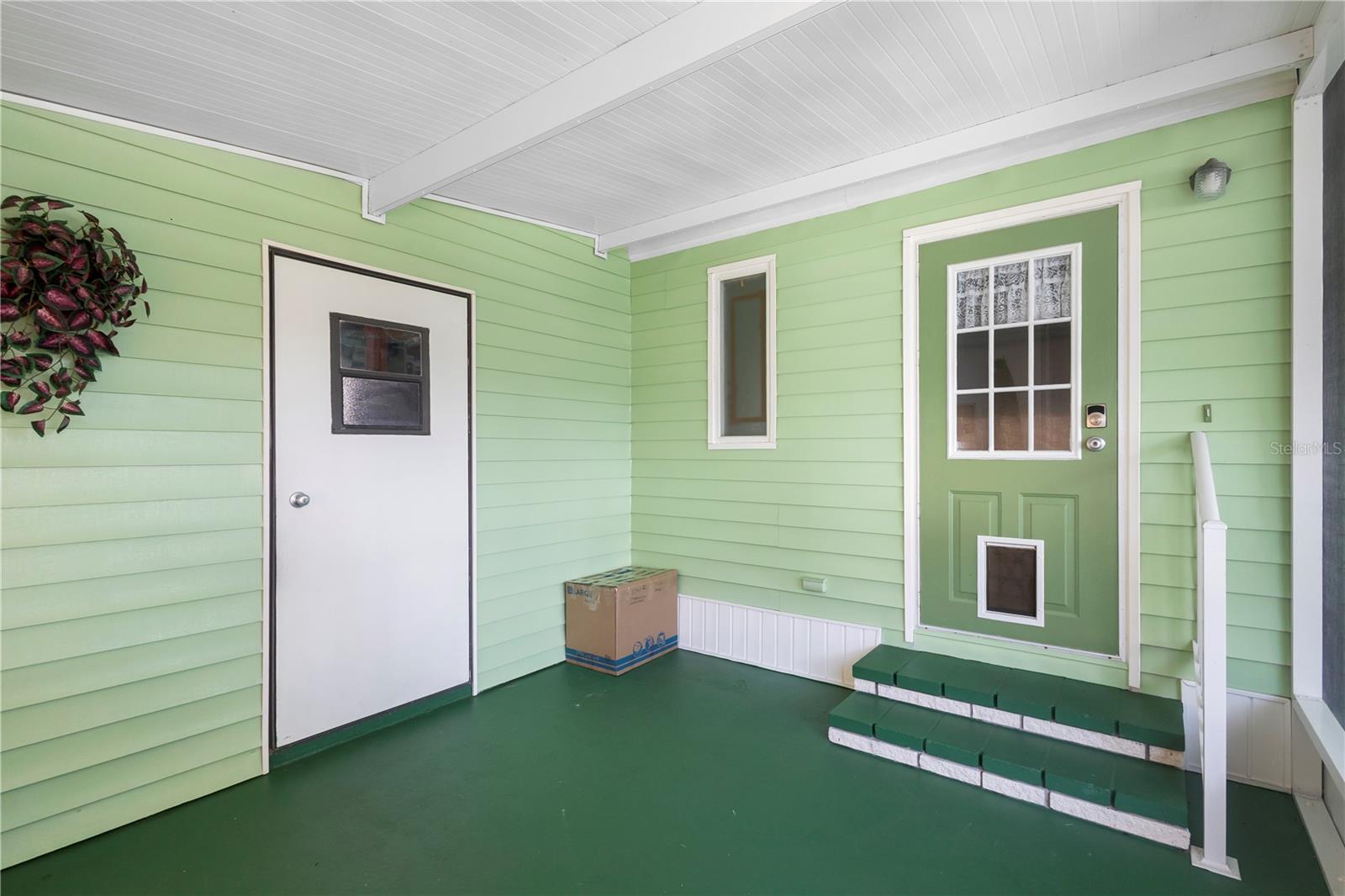 6015 GRAND OAKS DR SE, WINTER HAVEN, FL, 33884