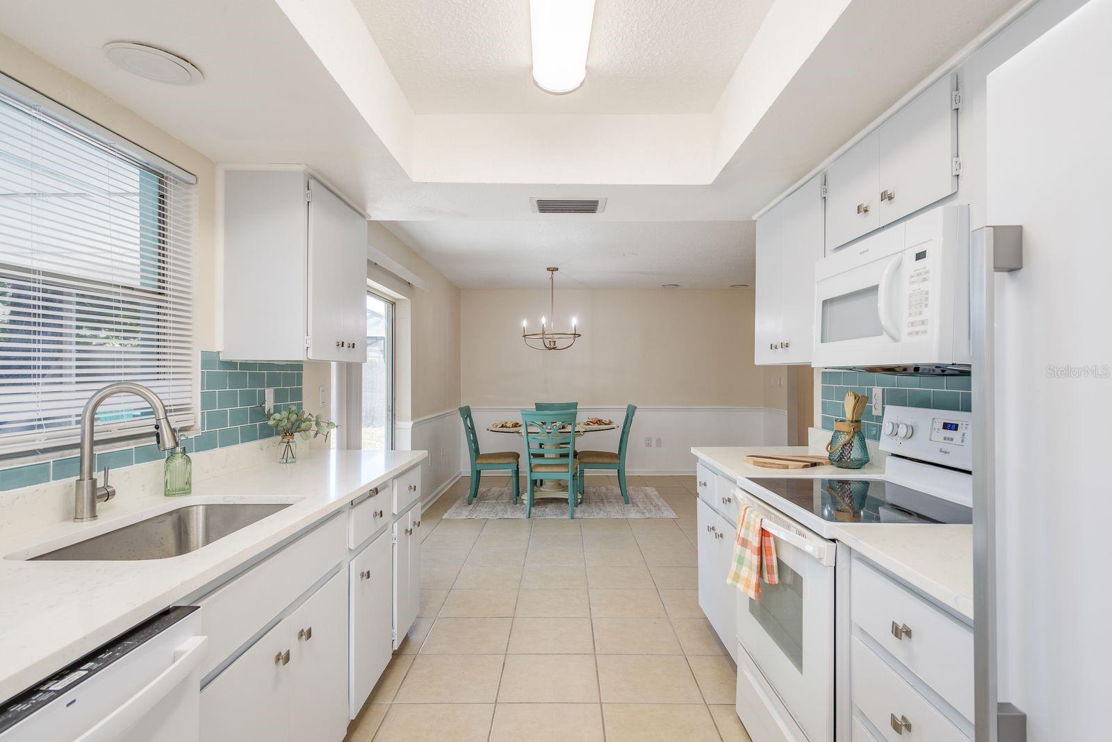 2540 SOUTHPOINTE DR, DUNEDIN, FL, 34698