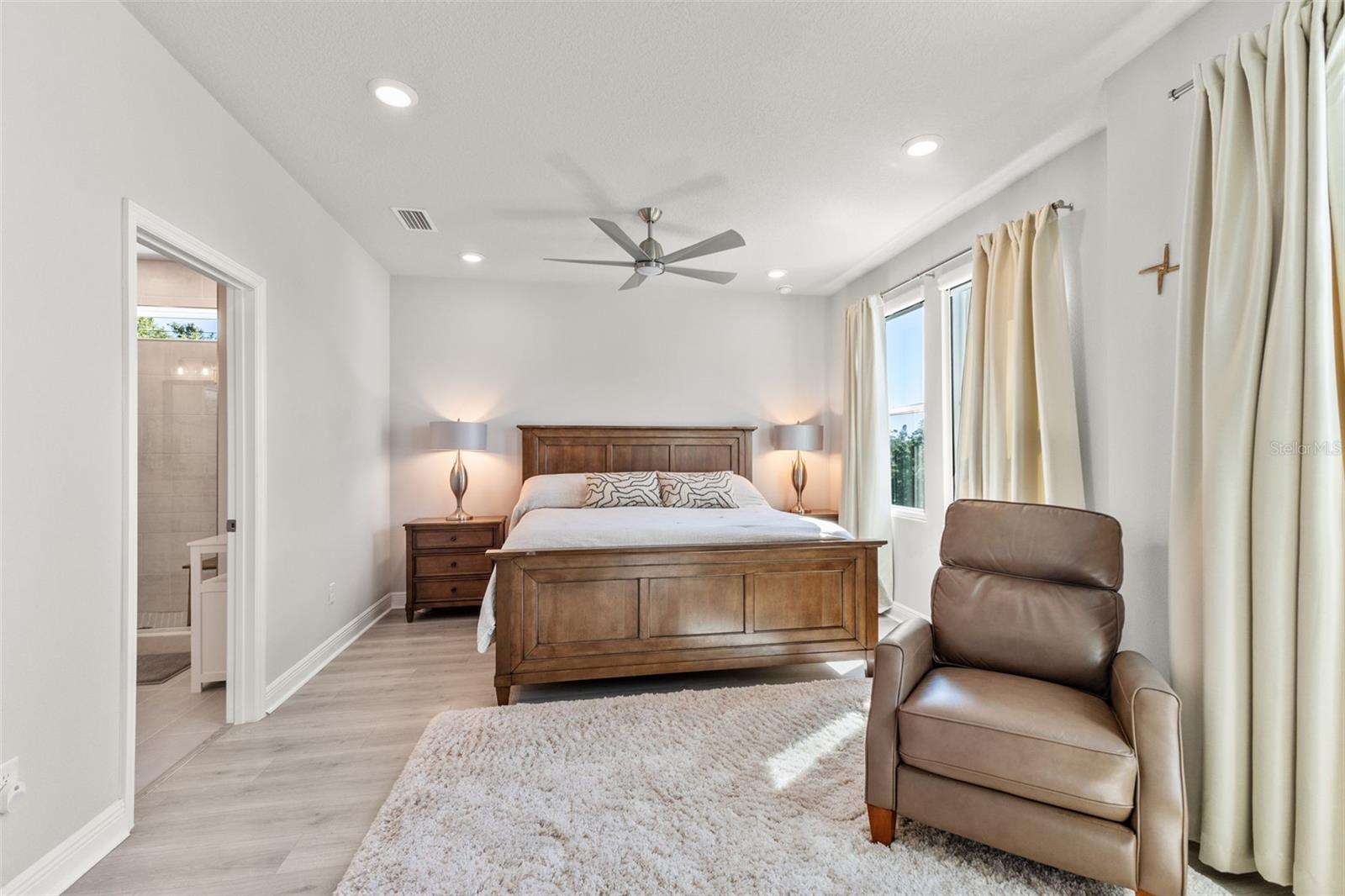 2467 MANGUM CT, SARASOTA, FL, 34237