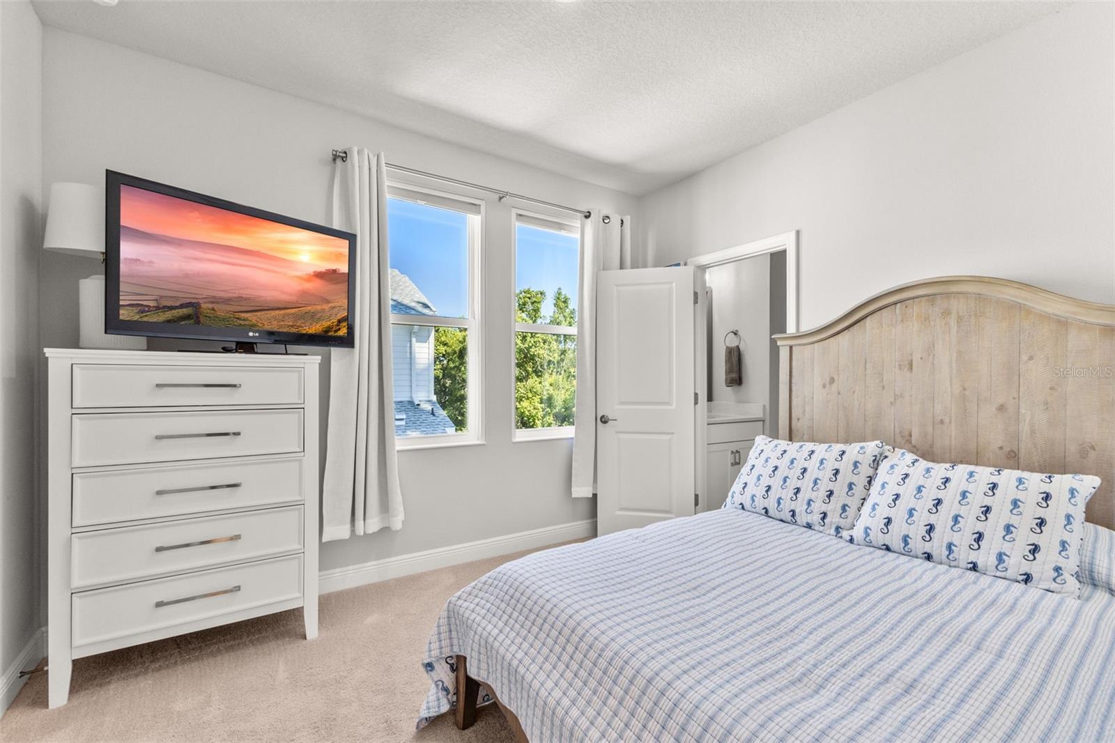 2467 MANGUM CT, SARASOTA, FL, 34237