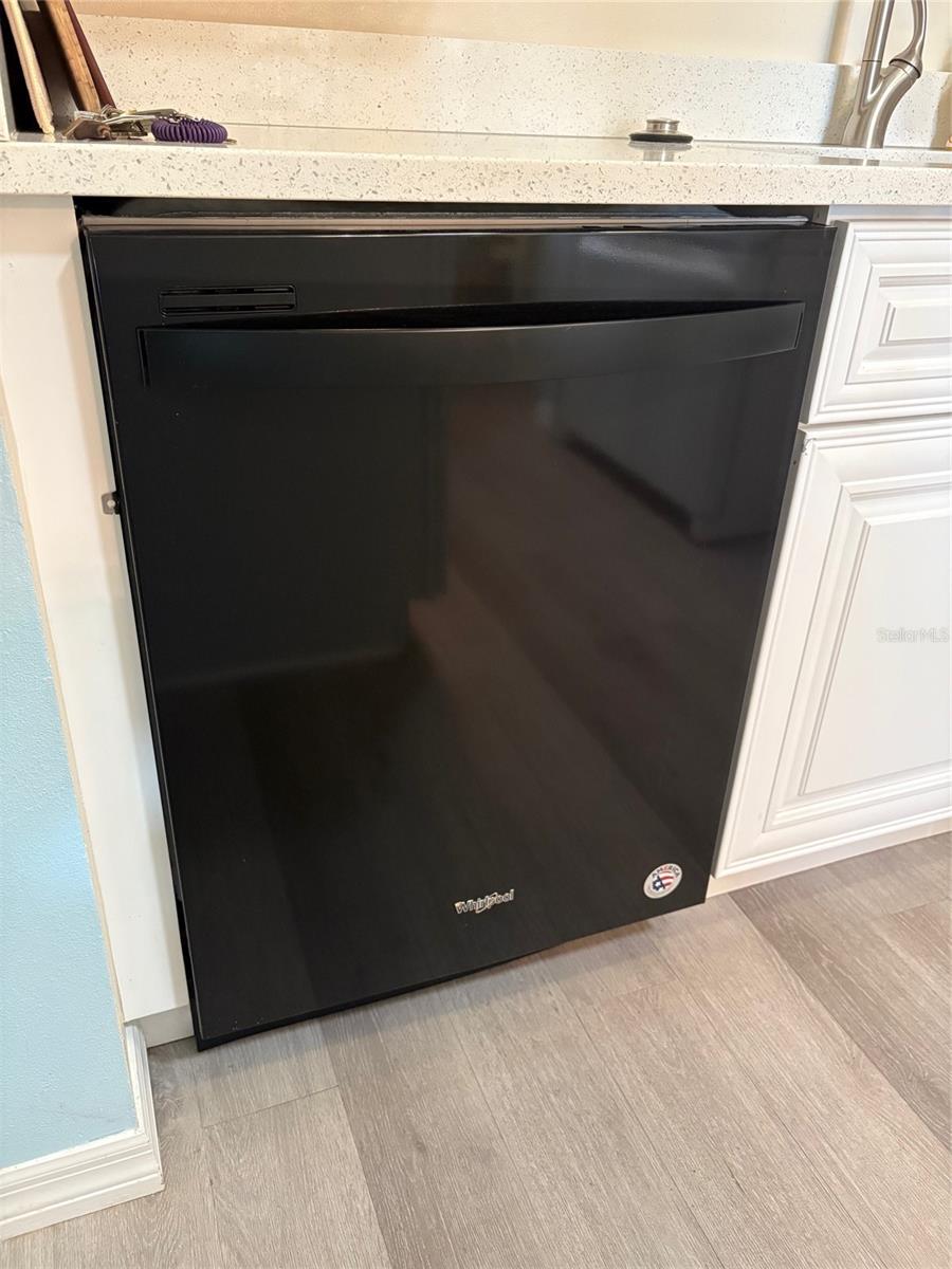 TB8439966 Property Photo