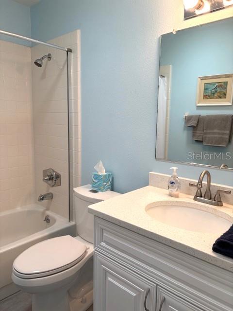 TB8439966 Property Photo